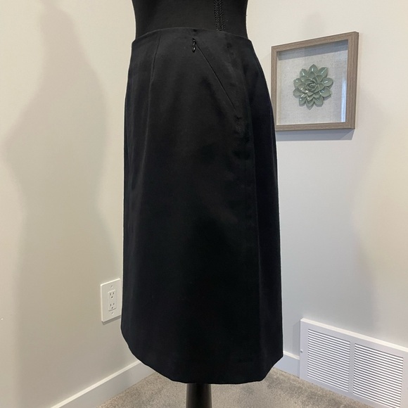 Harve Benard Black Wool Pencil Skirt With Pockets! EUC - Picture 2 of 11